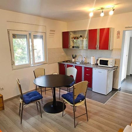 Apartment Brigitte Vrsi Extérieur photo