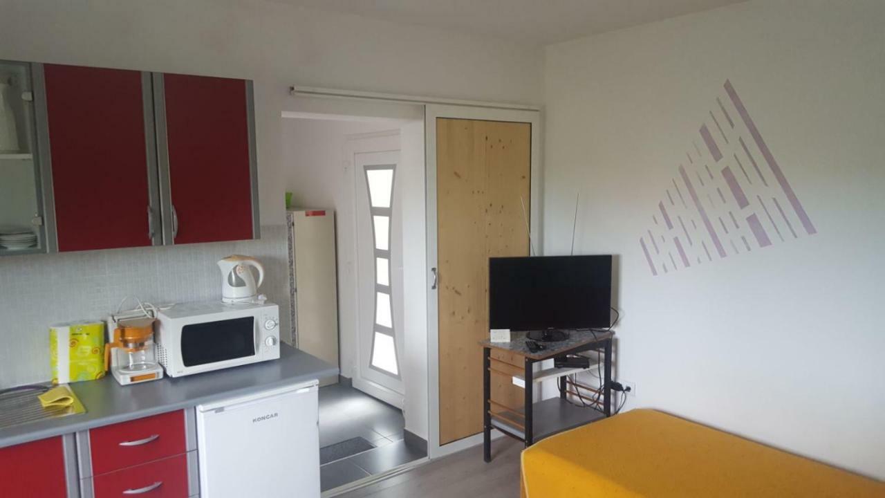 Apartment Brigitte Vrsi Extérieur photo
